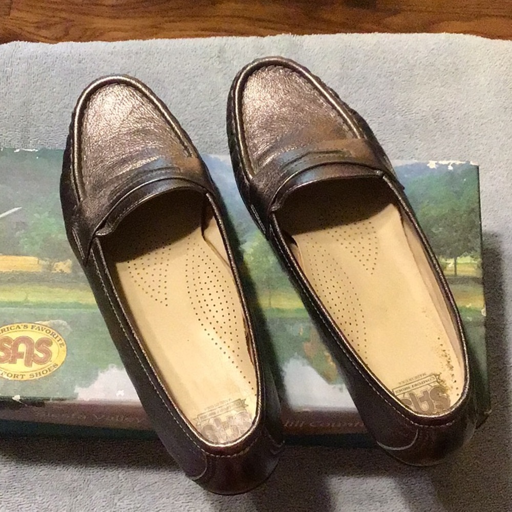 Pewter SAS Wink Shoes.